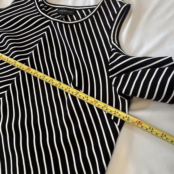 Lane Bryant Cold Shoulder Dress | Size 18/20 | Black White Striped 3/4‎ Sleeve - Picture 9 of 11